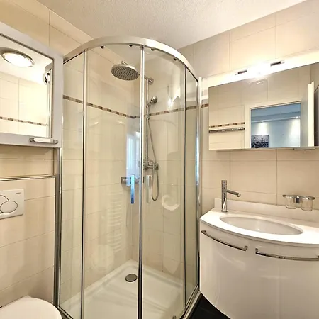 Apartmán Cristal 45 - Stilvoll, Komplett Neu *