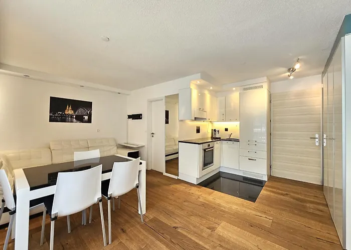 Апартаменты Cristal 45 - Stilvoll, Komplett Neu Лойкербад